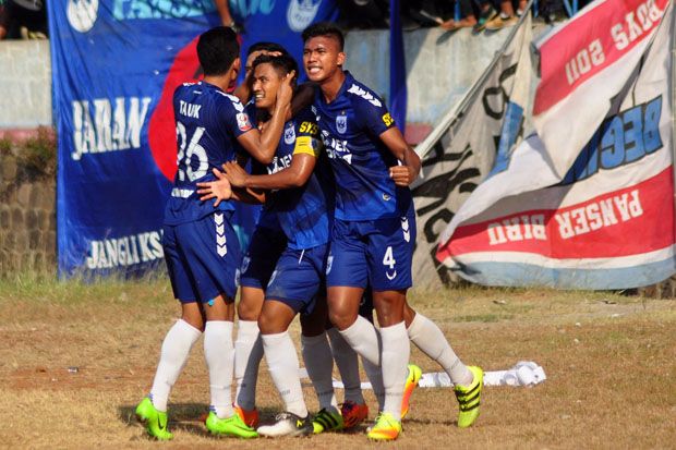 Gulung Persis, PSIS...