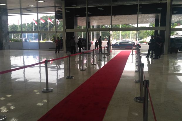 DPR Gelar Karpet Merah...