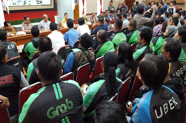 Pengamat: Putusan MA...