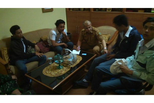 2 Siswa SMAN 5 Bandung...