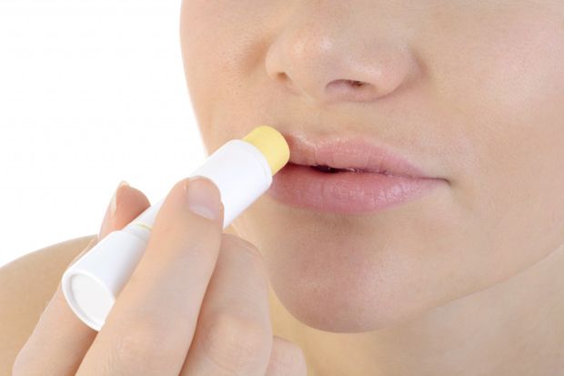 Kerap Bertukar Lip Balm!...