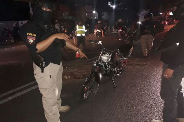Tiga Motor Tabrakan...
