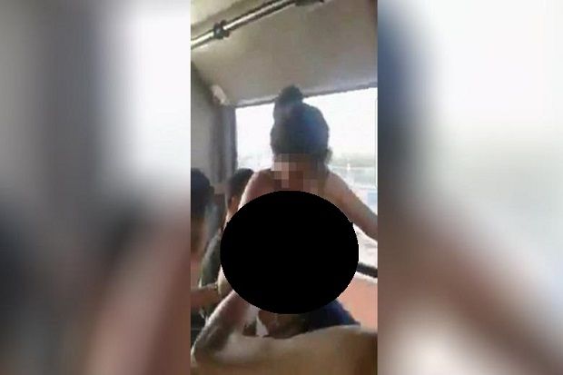 Gadis Maroko Menangis...
