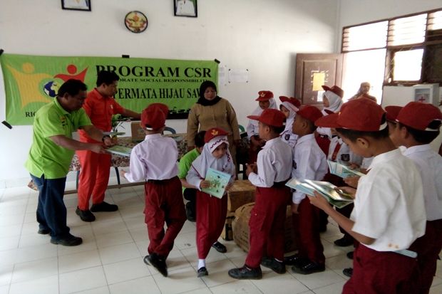 Ratusan Siswa di Padang...