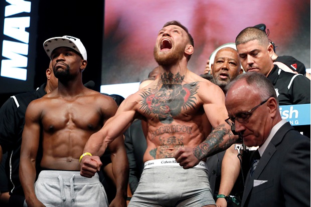 Mayweather Ceking ketimbang...