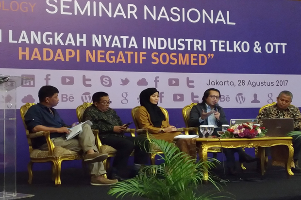 Menkominfo Tegaskan...