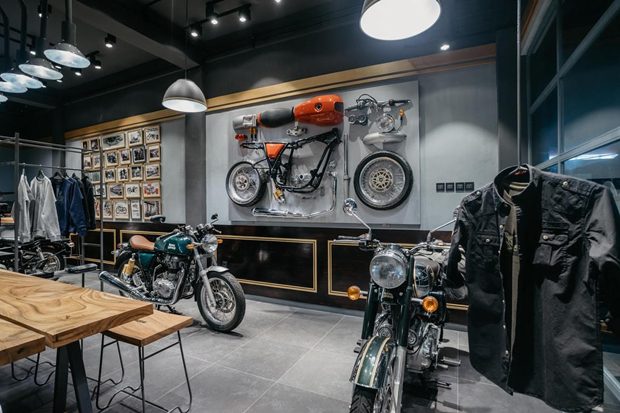 Royal Enfield Buka Store...