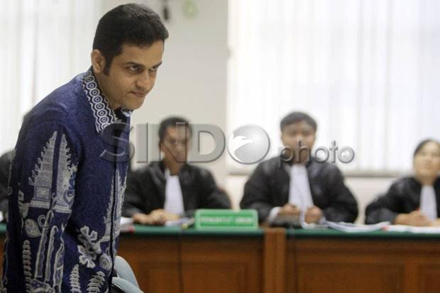 Hari Ini, KPK Serahkan...
