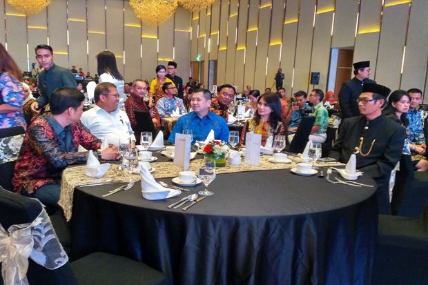 HT dan Menkominfo Hadiri...
