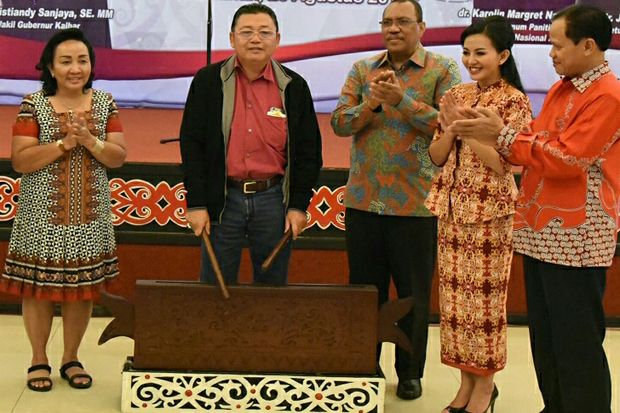 Gubernur Cornelis Launching...