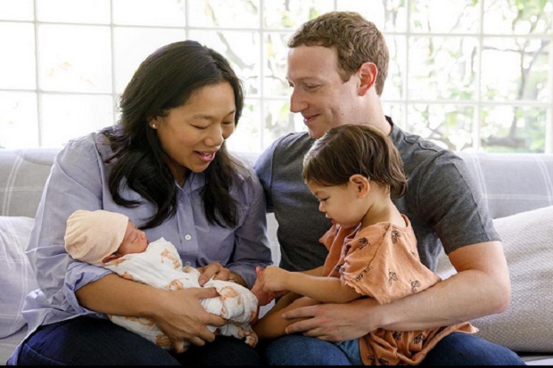 Mark Zuckerberg Sambut...