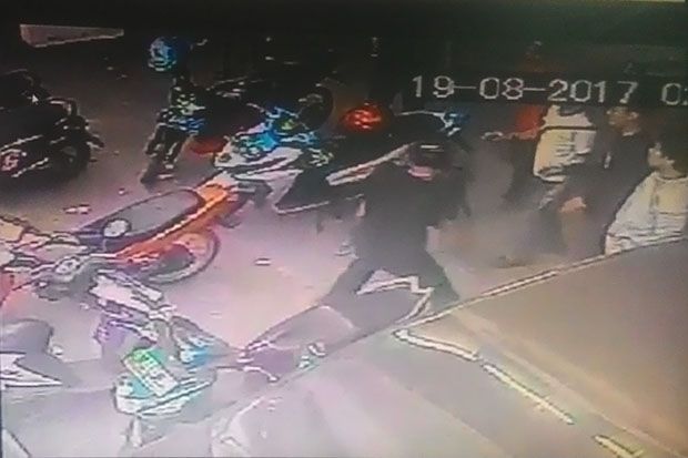 Pengemudi Ojek Online...
