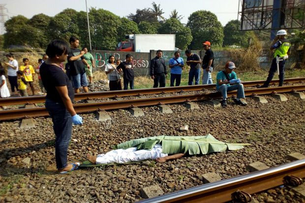 Pejalan Kaki Tewas Disambar...