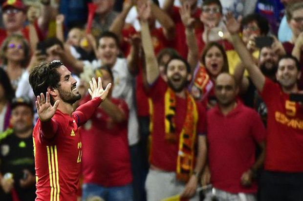 Isco Bawa Spanyol Ungguli...