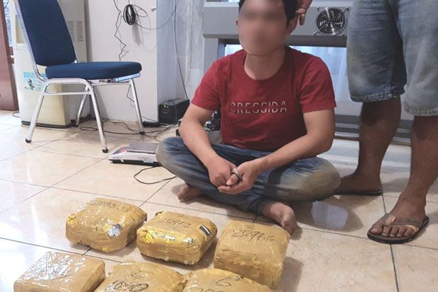 Bea Cukai Entikong Amankan...
