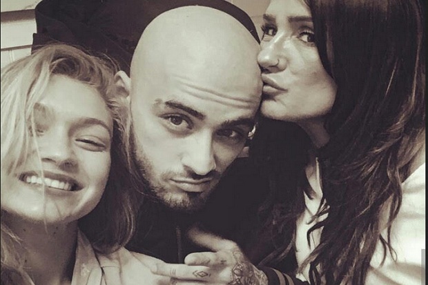 Zayn Malik Pamer Penampilan...