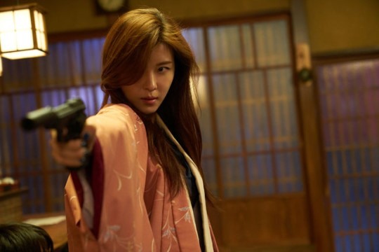 Ha Ji Won Hadiri Festival...