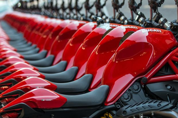 Royal Enfield Siap Caplok...