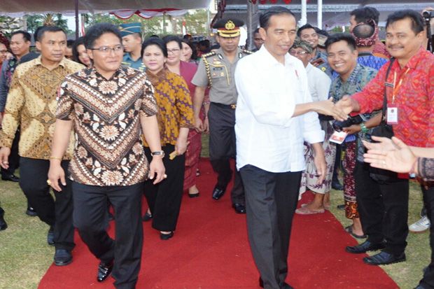 Jokowi Bagikan 3.500...
