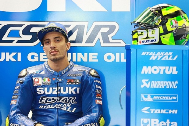 Senggol Marquez, Iannone...