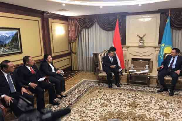 Bertemu PM Kazakhstan...