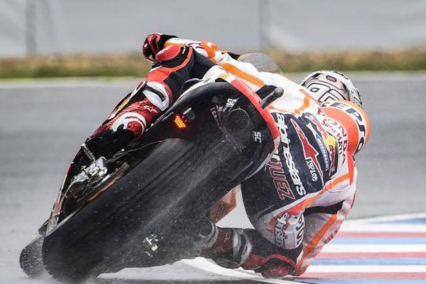 Marquez Tercepat di...