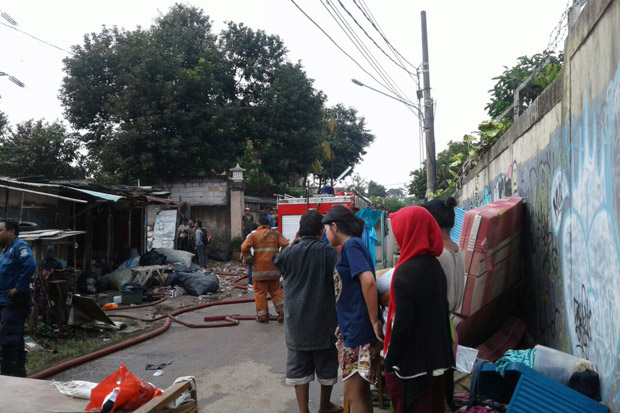 Lapak Penampungan Barang...