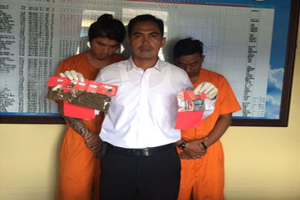 Bawa Narkoba saat Pertunjukan...