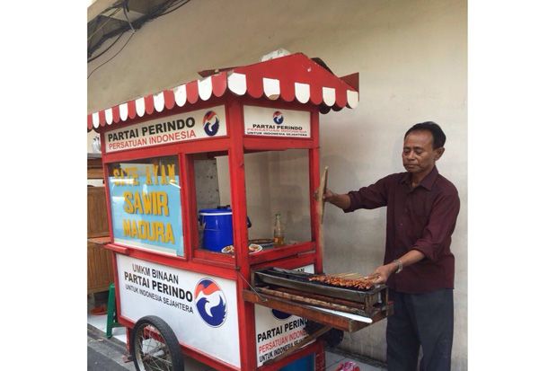 Wow! Pedagang Sate Binaan...