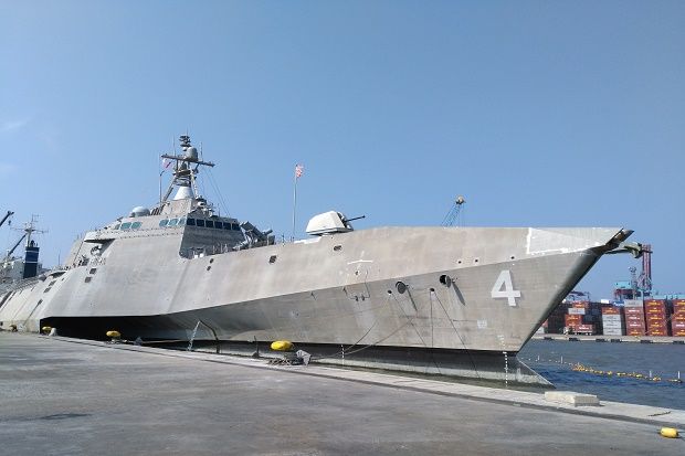 USS Coronado, Raja Perairan...