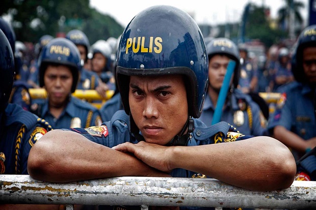 Kota di Filipina Pecat...