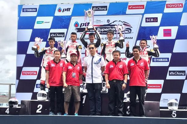 Pembalap Indonesia Dua...