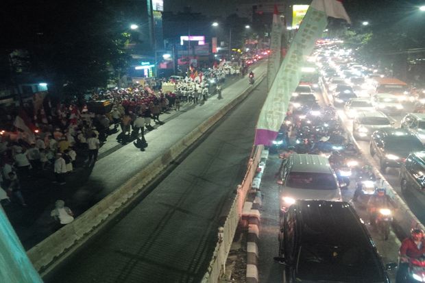 Ratusan Orang Ikuti...