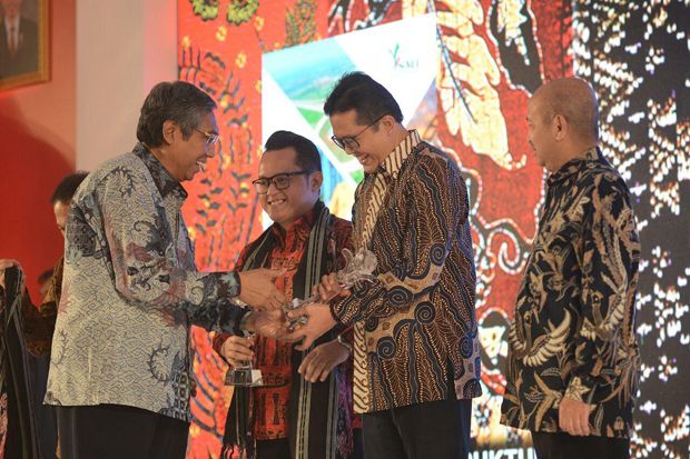 Terapkan GCG dengan...