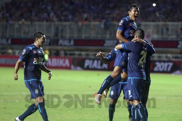 Arema Mengamuk di Markas...