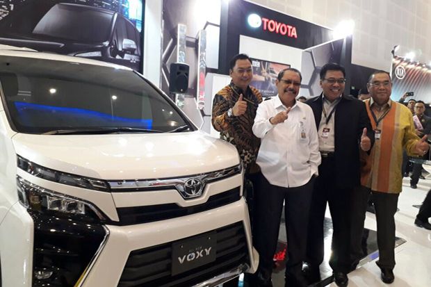 Boyong 8 Model, Toyota...