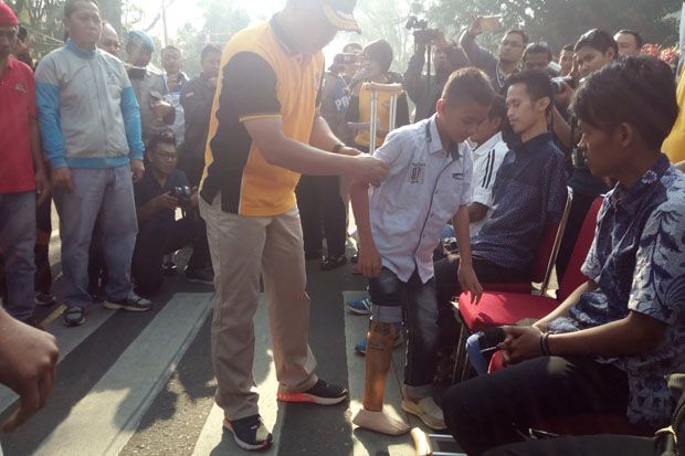 Polda Jabar Bagikan...