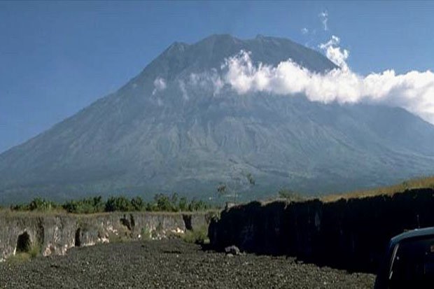 Status Gunung Agung...