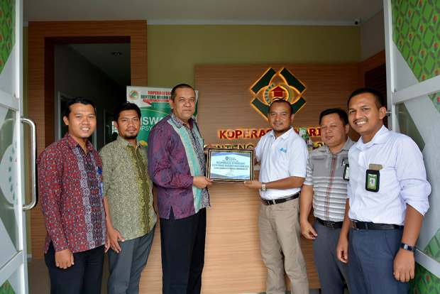 Koperasi Syariah BMI...