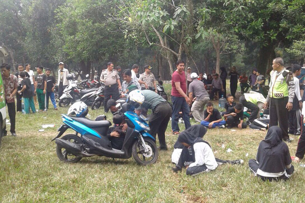Keracunan Makanan, 13...