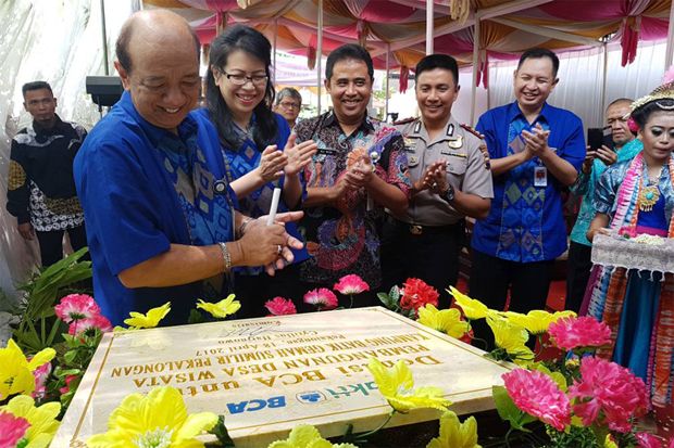 BCA Dorong Desa Wisata...
