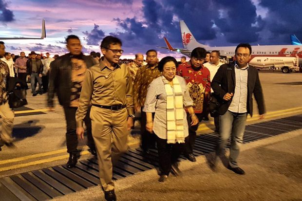 Besok, Megawati Terima...