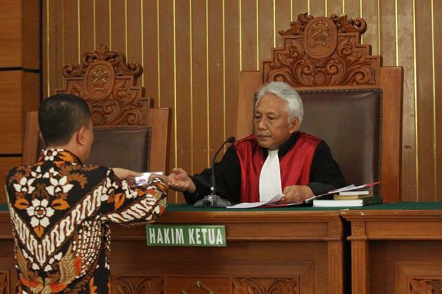 Saksi Ahli KPK Jelaskan...