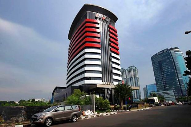 Serahkan Uang ke Setnov,...