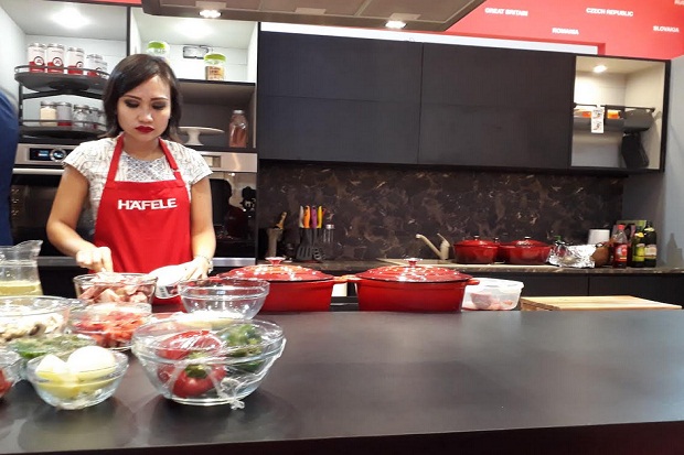 Merancang Ruang Dapur...