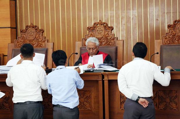 Pertimbangan Putusan...