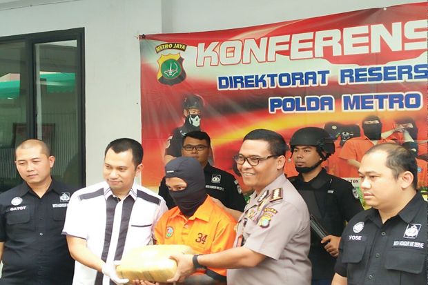 Ogah Ditangkap, Pengendali...