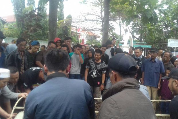 Pengemudi Ojek Online...