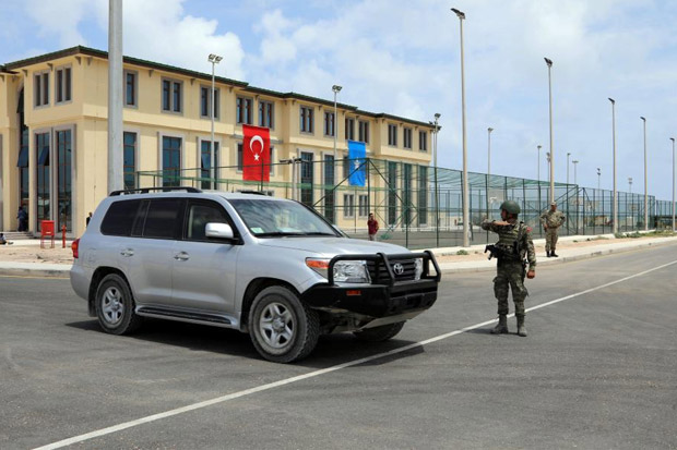 Latih Tentara Somalia,...