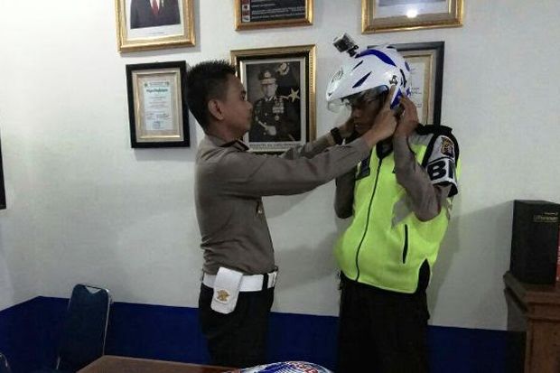 Helm Polantas Polres...
